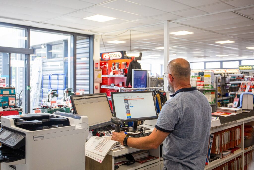 service après vente quincaillerie morel pour outillage à dax