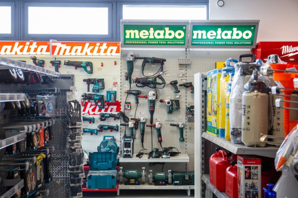outillage professionnel en vente chez quincaillerie morel à dax